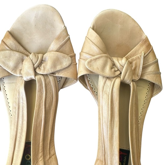 Everybody by B.Z. Moda Beige Leather Bow Tie Sandals 38.5 / US 8 - Picture 2 of 8